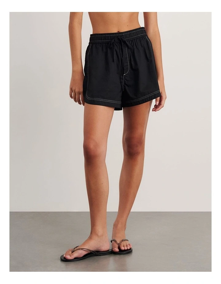 Eden Cotton Relaxed Short in Black image 5
