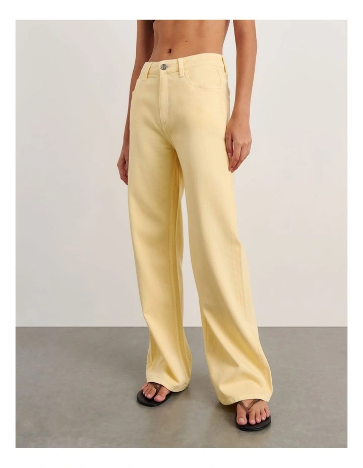 Loe Mid Rise Straight Jean in Yellow image 5