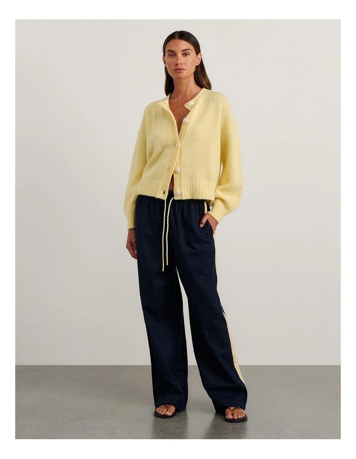 Liv Pant in Navy image 7