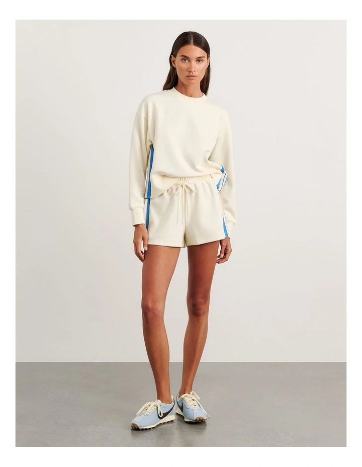 Leonie Short in White image 4