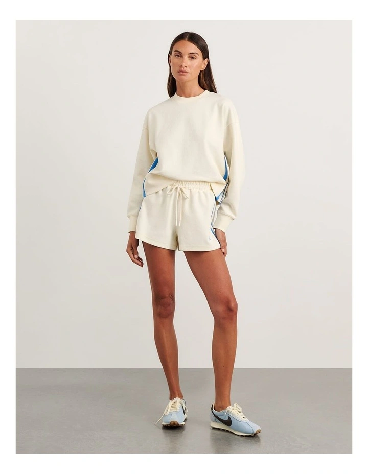 Leonie Short in White image 6