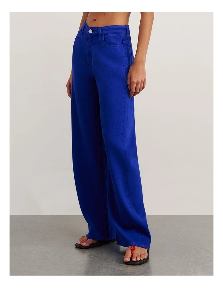 Loe Mid Rise Jean image 3