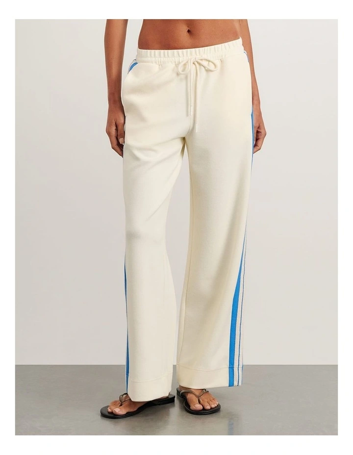 Leonie Pant in Milk image 5