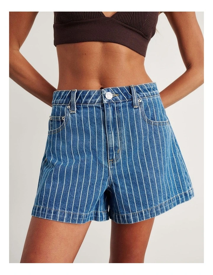 Carrie Short image 1