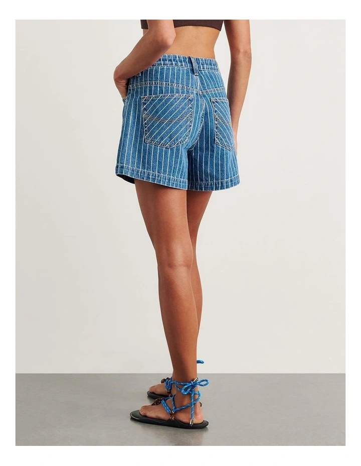 Carrie Short image 2