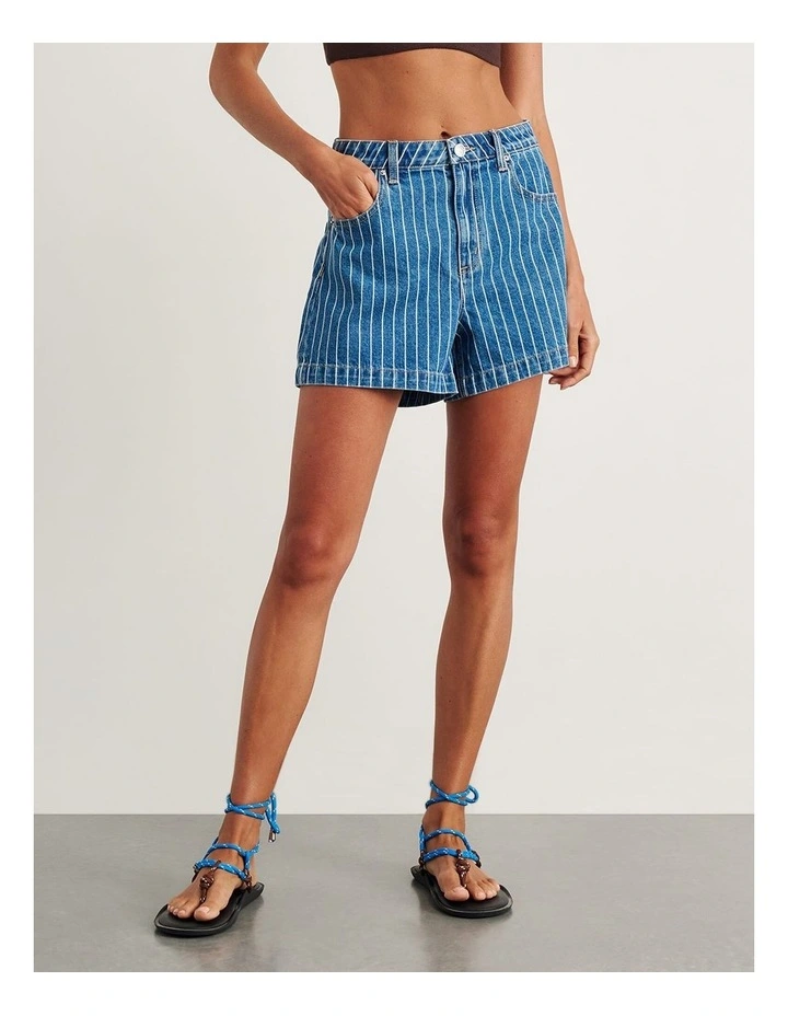 Carrie Short image 5