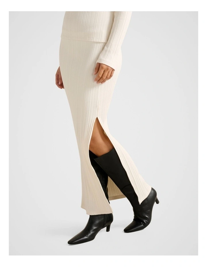 Maribella Ribbed Maxi Skirt in Cream image 3