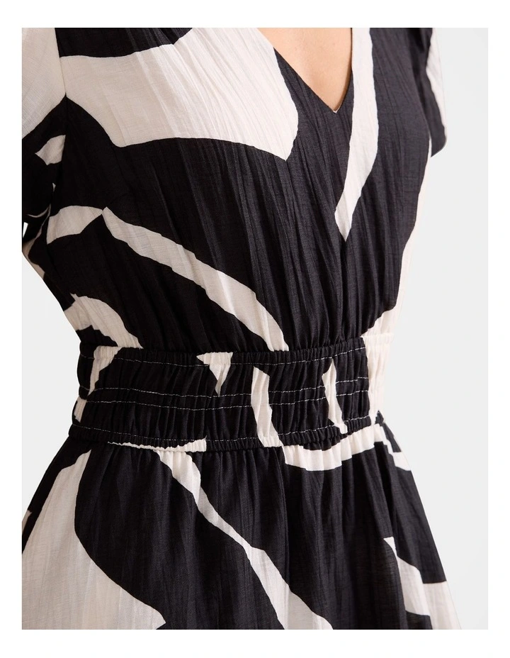 Mara Puff Sleeves Midi Dress in Black image 4