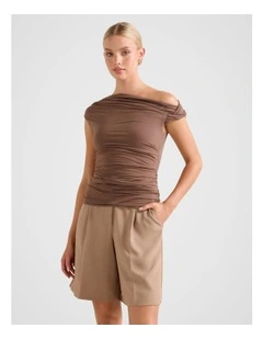 Rylee Tipped Shoulder Top in Brown