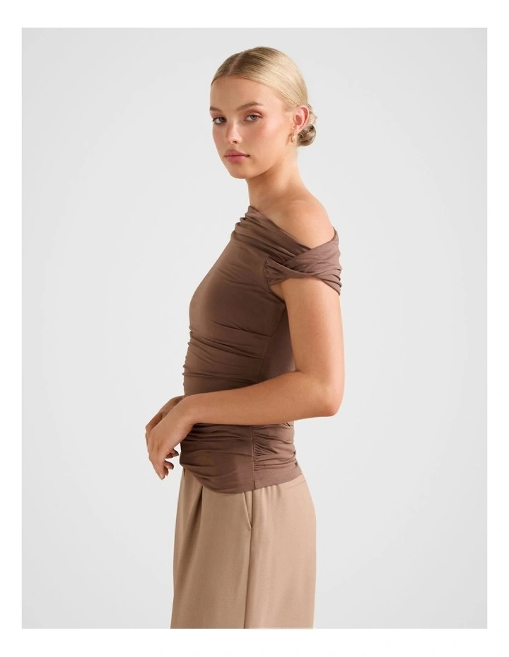 Rylee Tipped Shoulder Top in Brown image 3