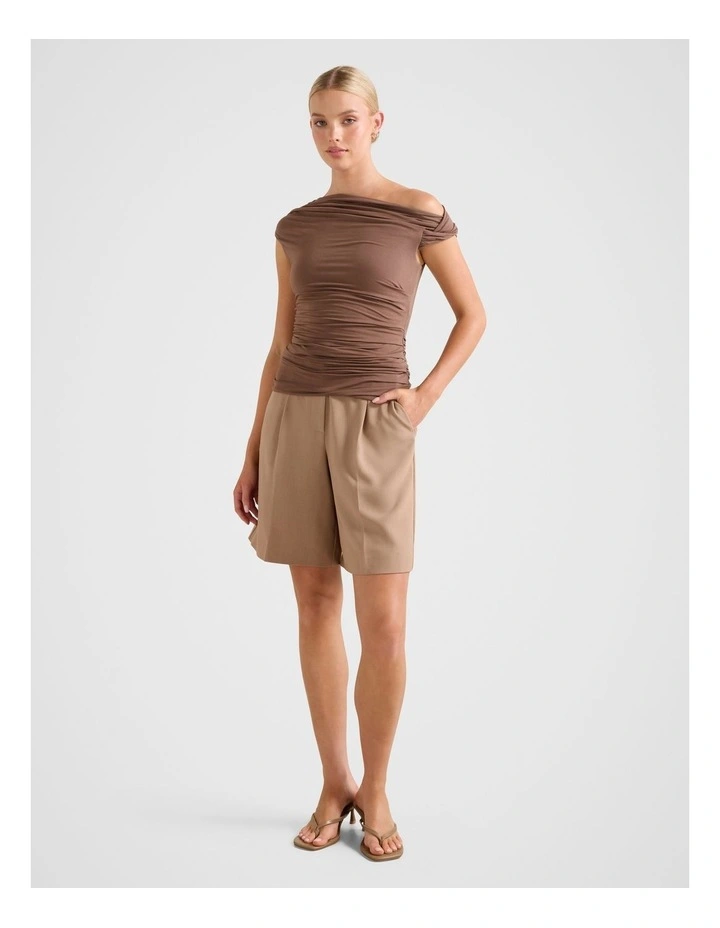 Rylee Tipped Shoulder Top in Brown image 5