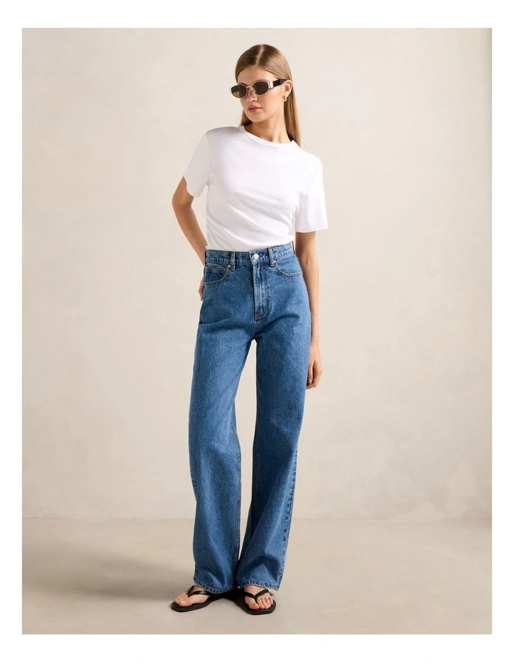 Saskia Boxy T-shirt in White image 5