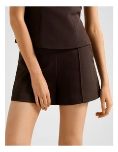 Pippi Tailored Shorts in Brown