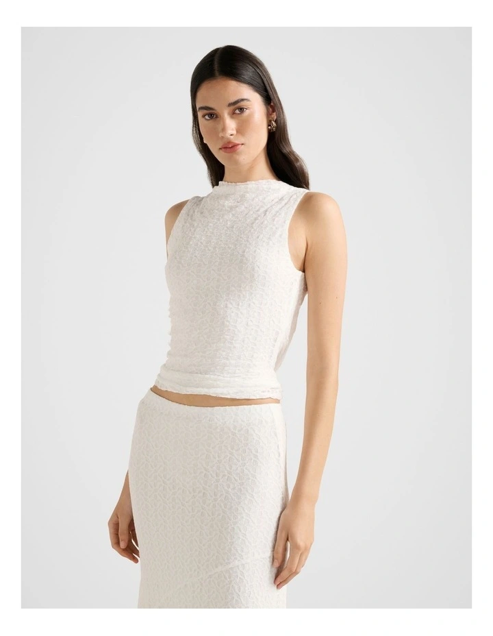 Tahlia Textured Lace Tank Top in White image 3