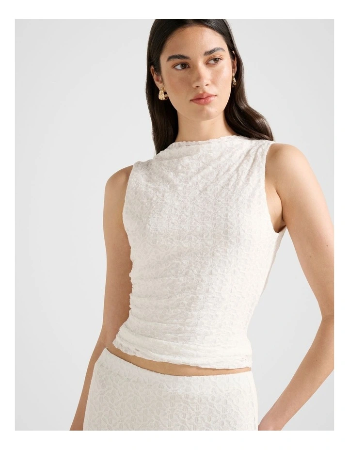 Tahlia Textured Lace Tank Top in White image 4