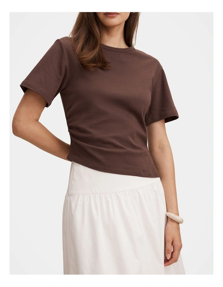 Saskia Boxy T-shirt in Chocolate image 4