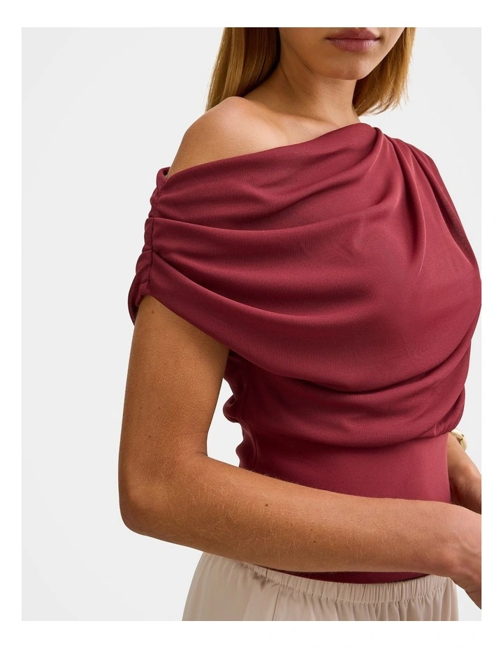 Kenna Tipped Mesh Top in Red image 4