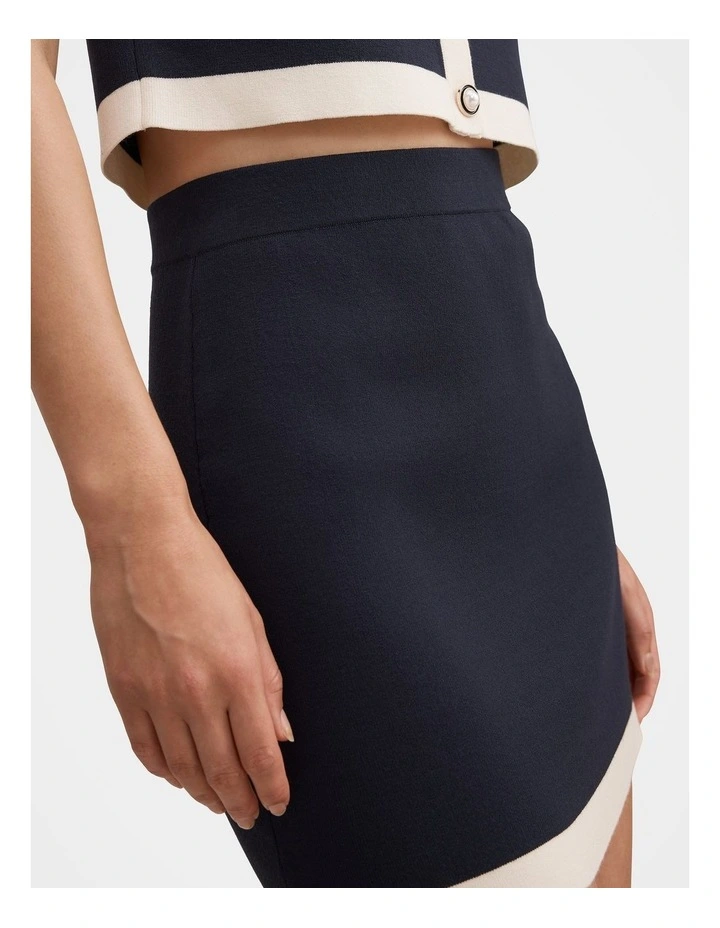 Farah Knitted Mini Skirt in Navy image 4
