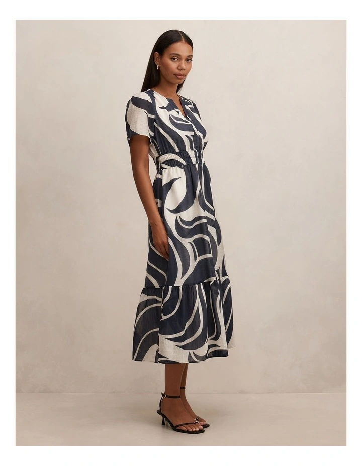 Eleanor Short Sleeves Midi Dress in Navy image 3