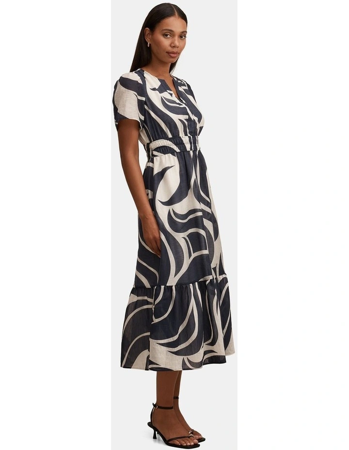 Eleanor Short Sleeves Midi Dress in Navy image 3