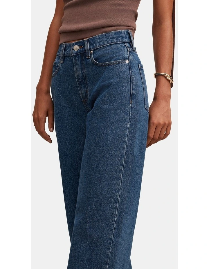 Emma Mid Rise Barrel Jeans in Blue image 4