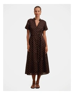 Therese Short Sleeves Midi Dress in Brown