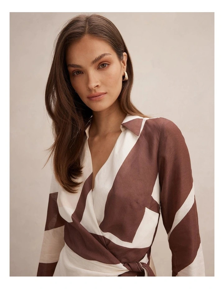 Angelina Long Sleeves Tie Midi Dress in Multi image 4