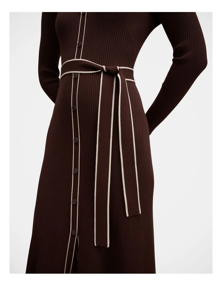 Maisy Collared Midi Dress in Chocolate image 4