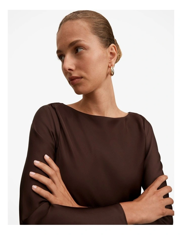 Rae Boatneck Long Sleeves Top in Brown image 4