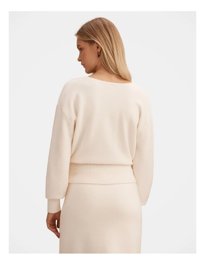 Eloise V Neck Jumper in Cream image 2