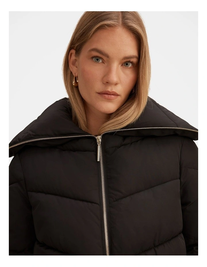 Evie Cropped Ribbed Detailed Puffer Jacket in  Black image 4