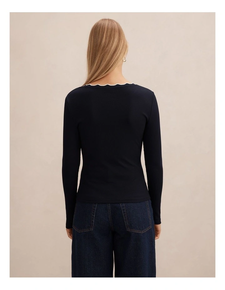 Rebecca Scallop Long Sleeves Top in Navy and Porcelain image 2