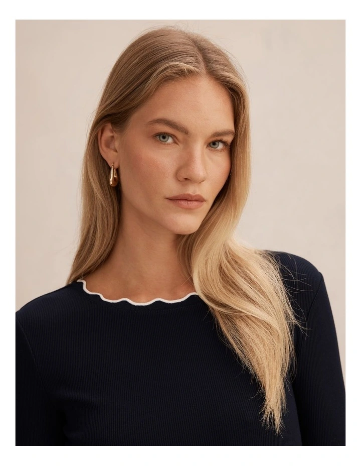 Rebecca Scallop Long Sleeves Top in Navy and Porcelain image 4