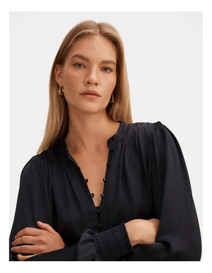 Savannah Button Up Blouse in Navy image 4