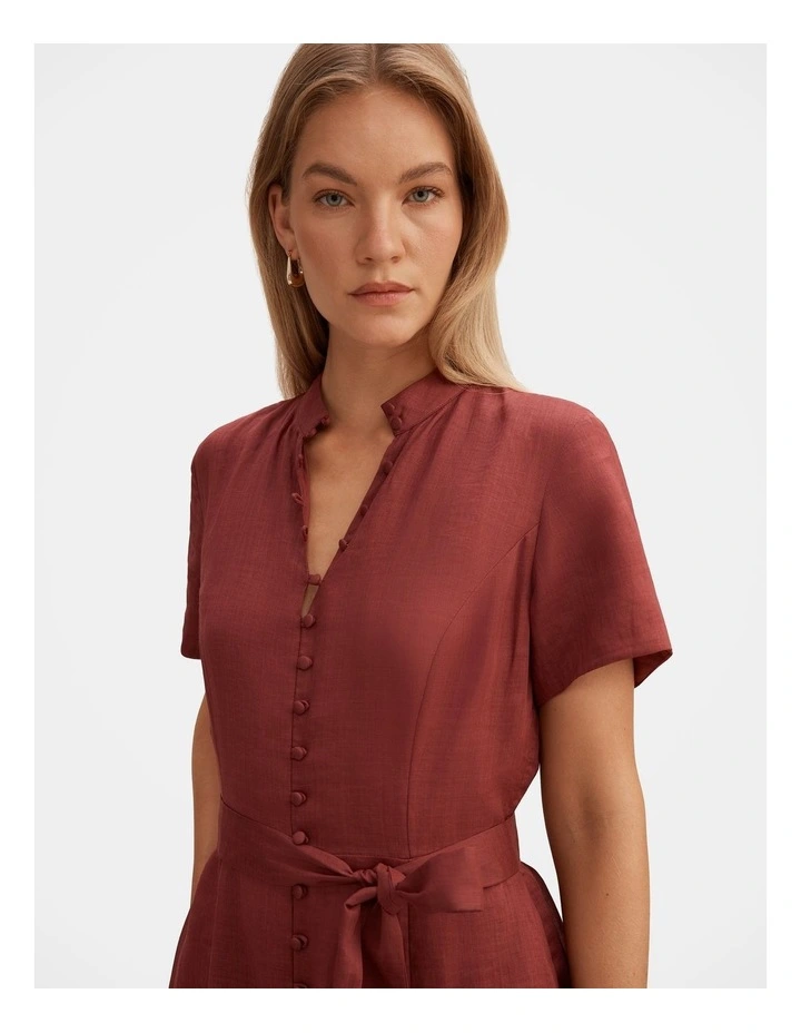 Therese Short Sleeves Midi Dress in Red image 4