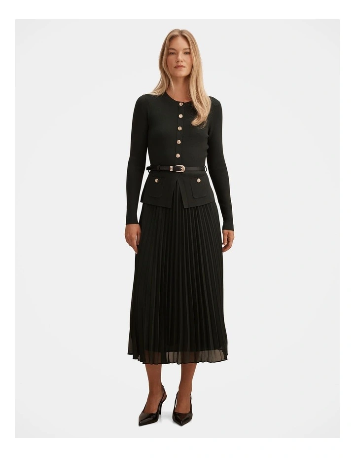 Daphne Long Sleeves Midi Dress in Green image 1