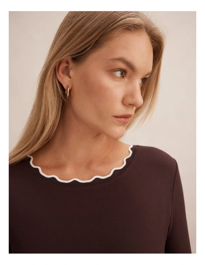 Rebecca Scallop Long Sleeves Top in Chocolate and Porcelain image 4