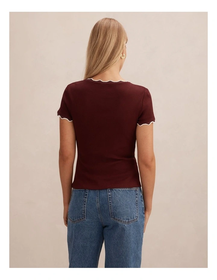 Rebecca Scallop Trim T-shirt in Deep Maroon and Porcelain image 2