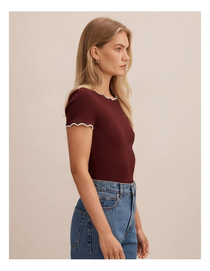 Rebecca Scallop Trim T-shirt in Deep Maroon and Porcelain image 3