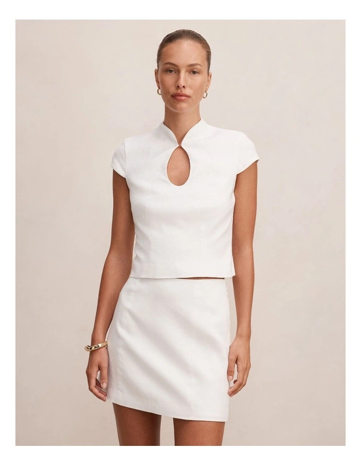 Ayla Keyhole Linen Top in White image 1