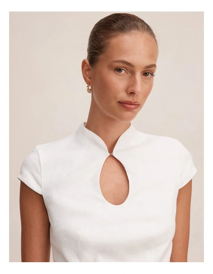 Ayla Keyhole Linen Top in White image 4