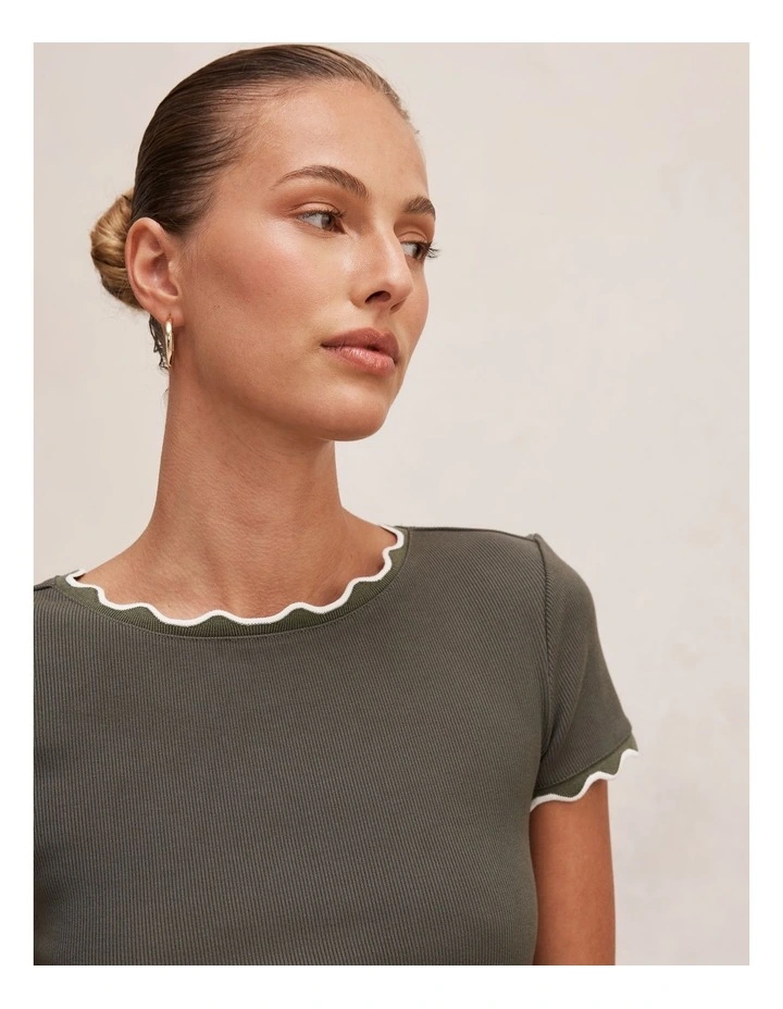Rebecca Scallop Trim T-shirt in Thyme and Porcelain image 4