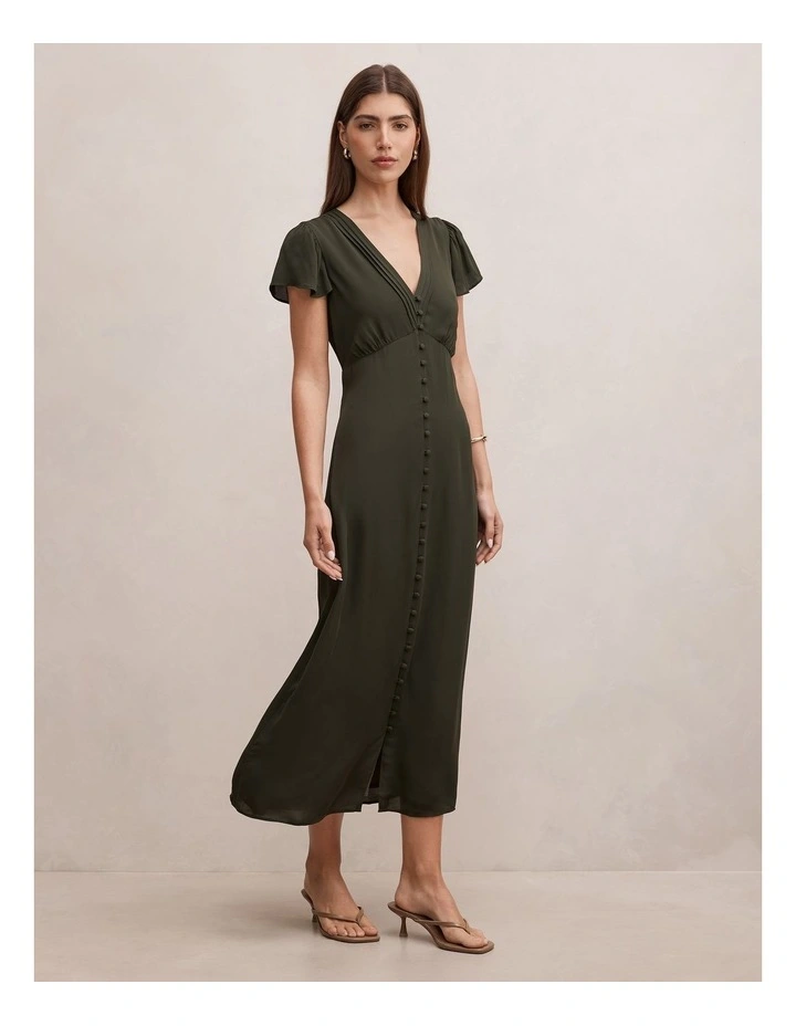 Ardelia Flutter Sleeves Midi Dress in Green image 3