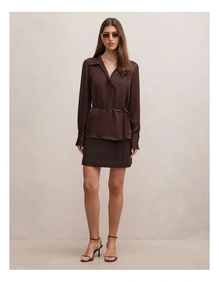 Arlo Waist Tie Shirt in Chocolate image 5
