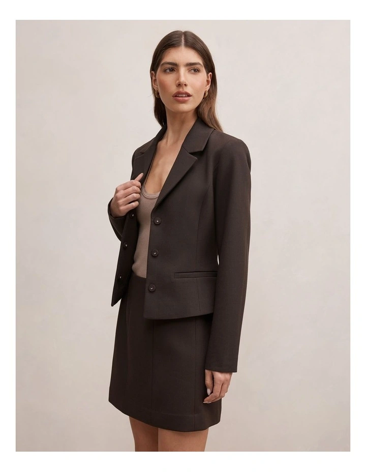 Andie Fitted Blazer in Chocolate image 3