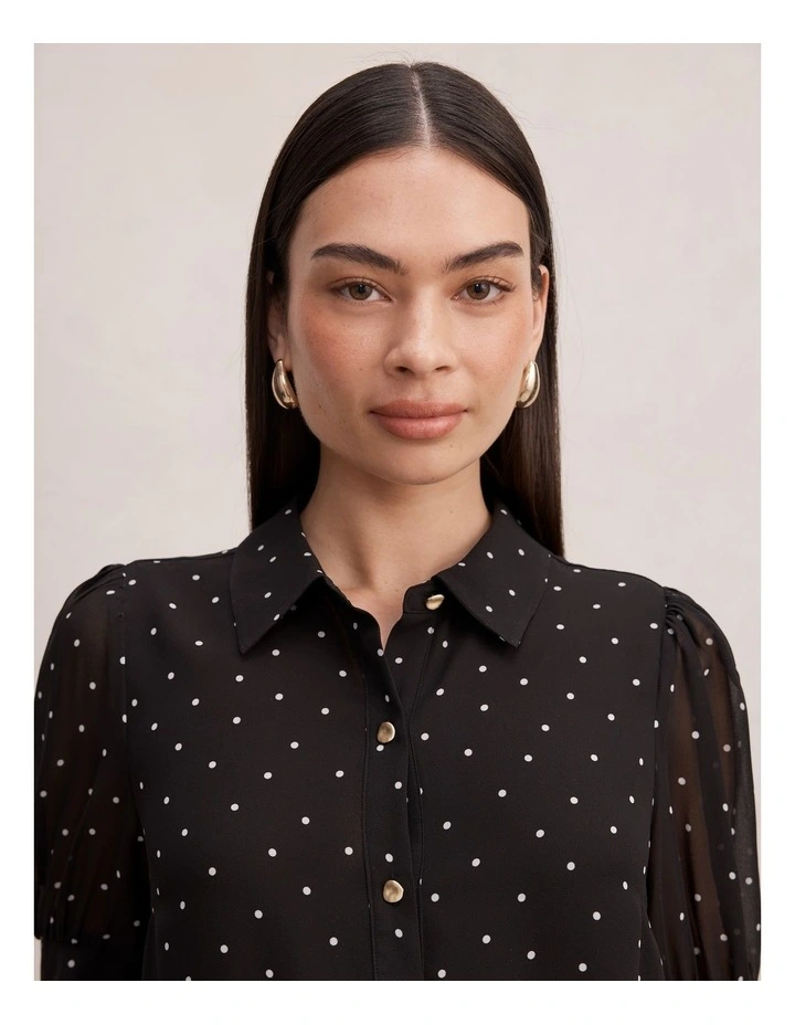 Faye Short Sleeves Blouse in Black image 4
