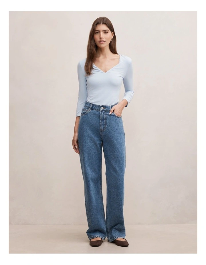 Tia V-Neck 3/4 Sleeves Top in Blue image 5
