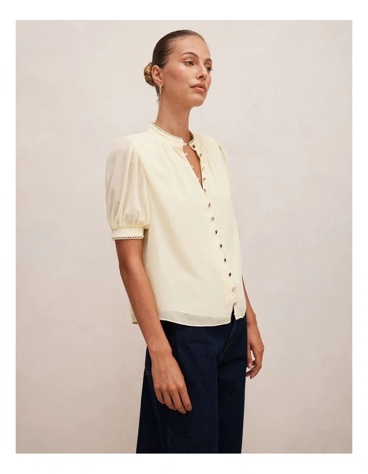 Leighton Short Sleeves Blouse in Cream image 3