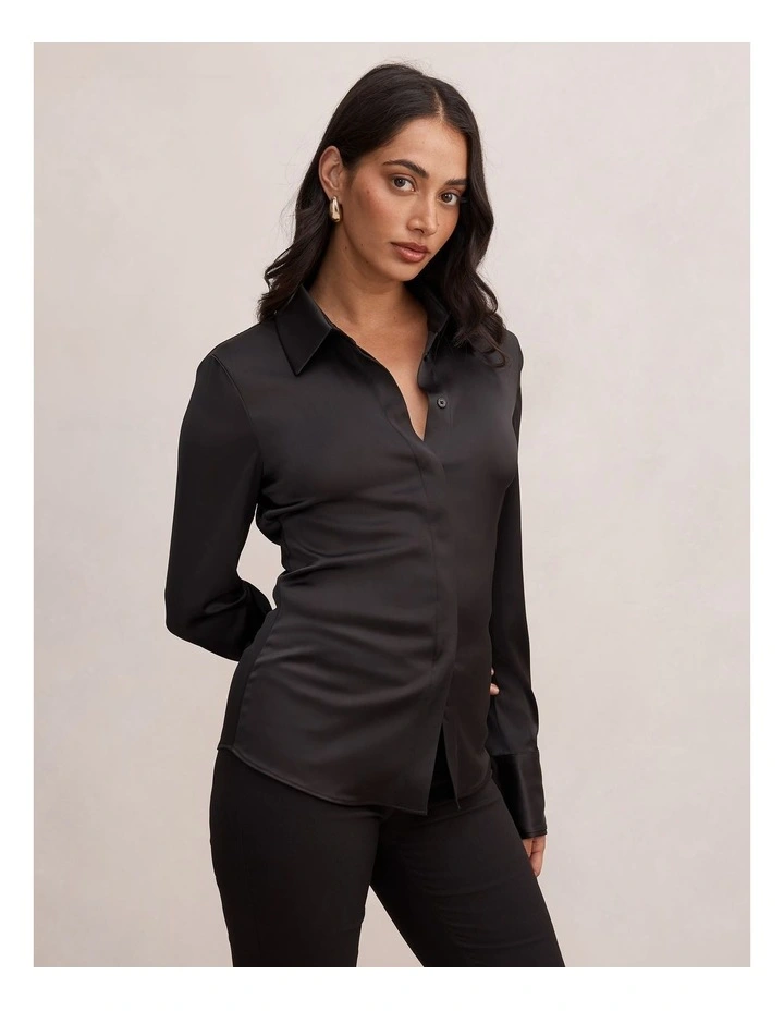 Gigi Fitted Cuffed Shirt in Black image 3