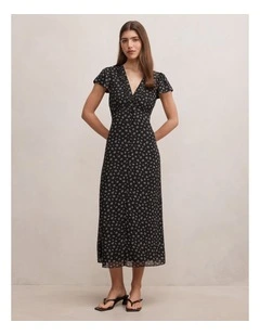 Ardelia Flutter Sleeves Midi Dress in Black